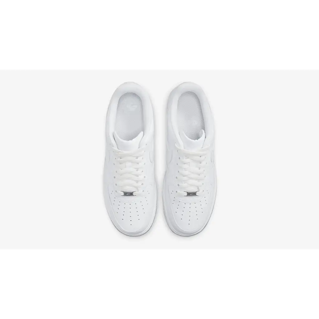 Nike Air Force 1 07 Triple White